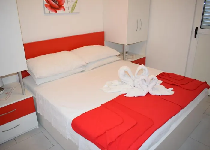 Hostel Zorana