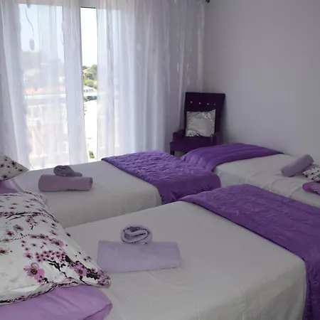 Zorana Hostal Hvar Town